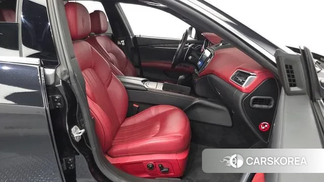 Maserati Ghibli 2018 Черный из Кореи, фото 2