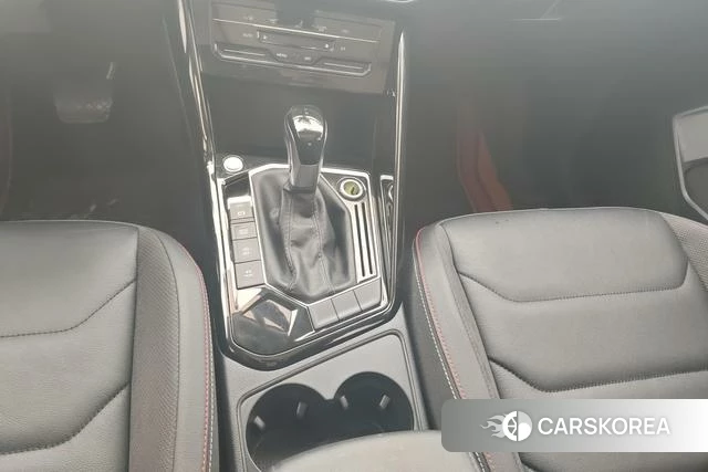 Volkswagen Tanyue 2022 Белый из Китая, фото 2