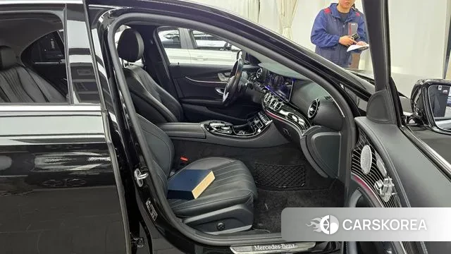 Mercedes-Benz E-Class W213 2020 Черный из Кореи, фото 2