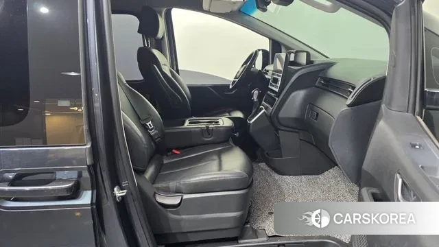 Hyundai Staria 2022 Серый из Кореи, фото 2