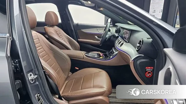 Mercedes-Benz E-Class W213 2020 Серый из Кореи, фото 2