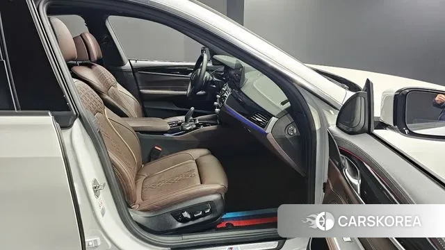 BMW 6 Series GT (G32) 2023 Белый из Кореи, фото 2