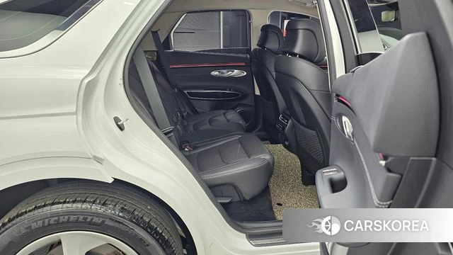Genesis GV70 2024 Белый из Кореи, фото 2