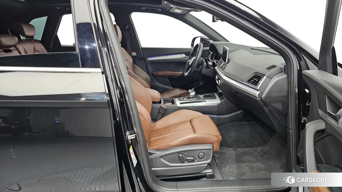 Audi Q5 (FY) 2020 Черный из Кореи, фото 2