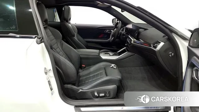 BMW 2 Series (G42) 2023 Белый из Кореи, фото 2