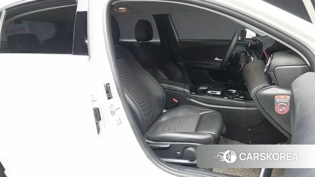 Mercedes-Benz A-Class W177 2019 Белый из Кореи, фото 2