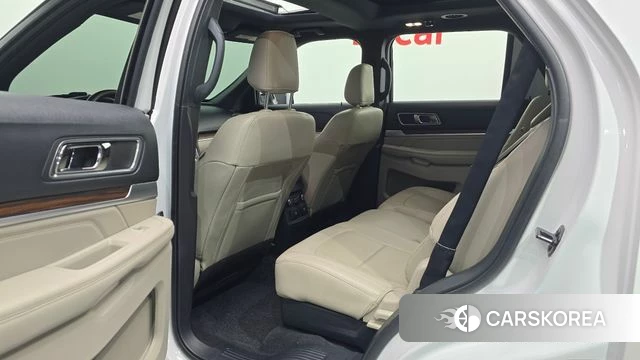 Ford Explorer 2019 Белый из Кореи, фото 2