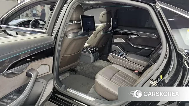 Audi A8 (D5) 2021 Черный из Кореи, фото 2