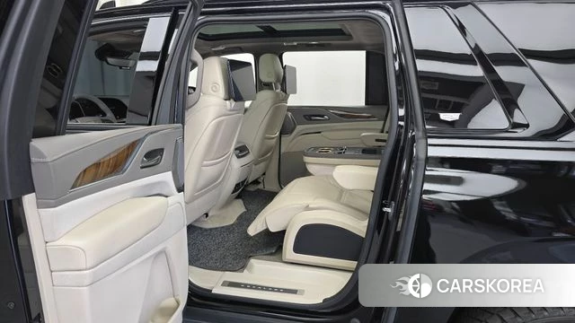 Cadillac Escalade 5th Generation 2021 Черный из Кореи, фото 2
