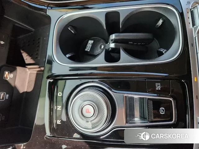 Kia Carnival 4th generation 2022 Белый из Кореи, фото 2