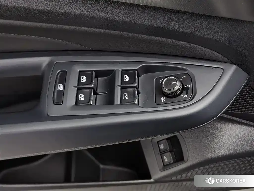 Volkswagen Passat 2024 Черный из Китая, фото 2