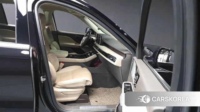 Lincoln Aviator 2nd generation 2022 Черный из Кореи, фото 2