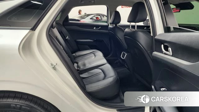 Kia The New K5 3rd generation 2024 Белый из Кореи, фото 2