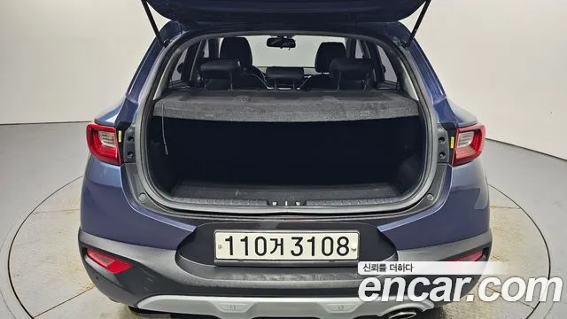 Kia Stonic 2018 Синий из Кореи, фото 2