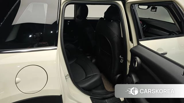 Mini Cooper 2020 Жемчужный цвет из Кореи, фото 2