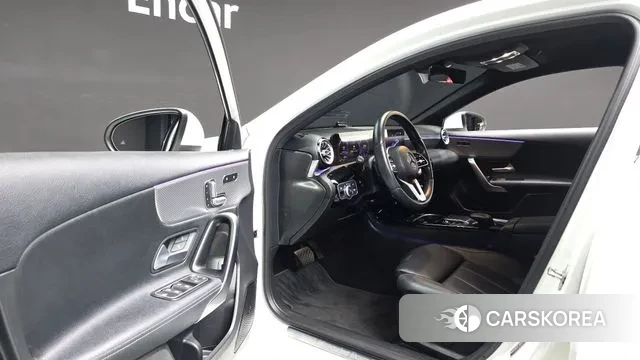 Mercedes-Benz A-Class W177 2020 Белый из Кореи, фото 2