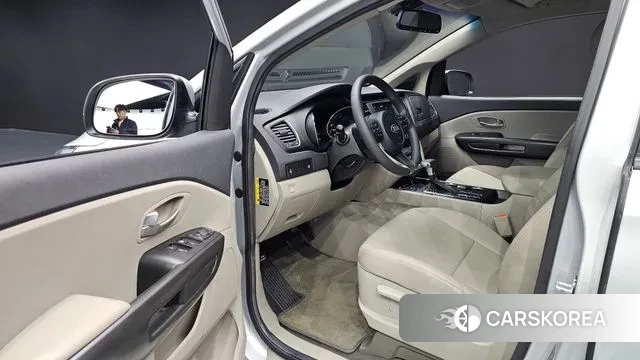 Kia The New Carnival 2020 Серебряный из Кореи, фото 2