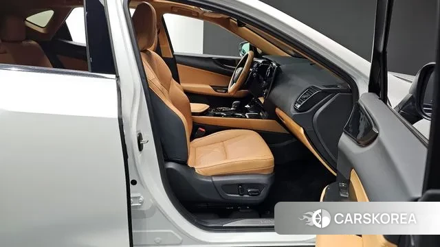 Lexus NX350h Second generation 2025 Белый из Кореи, фото 2