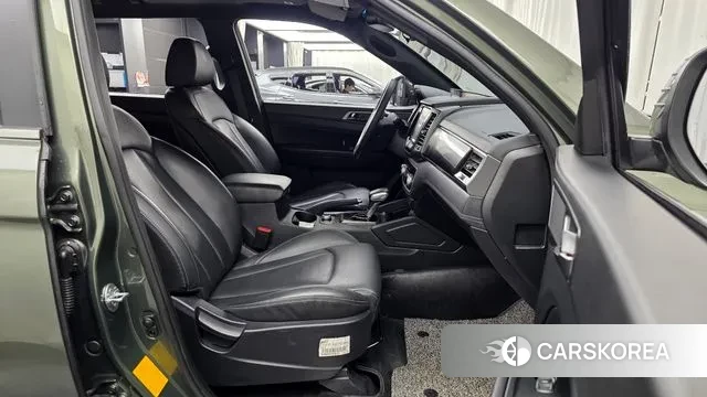 Ssangyong The New Rexton Sport 2021 Темно-зеленый из Кореи, фото 2