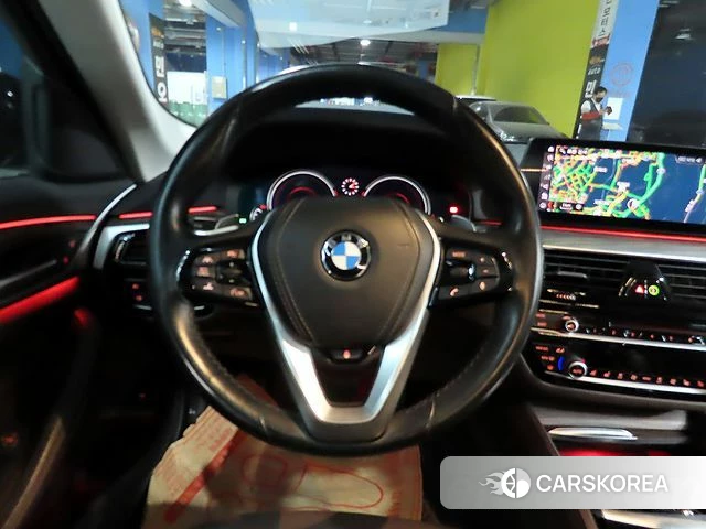 BMW 5 Series (G30) 2019 Серый из Кореи, фото 2