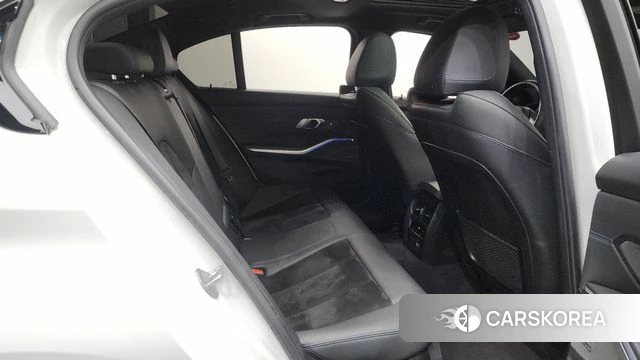 BMW 3 Series (G20) 2020 Белый из Кореи, фото 2