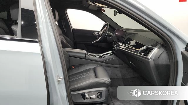BMW X6 (G06) 2026 Светло-серебряный цвет из Кореи, фото 2