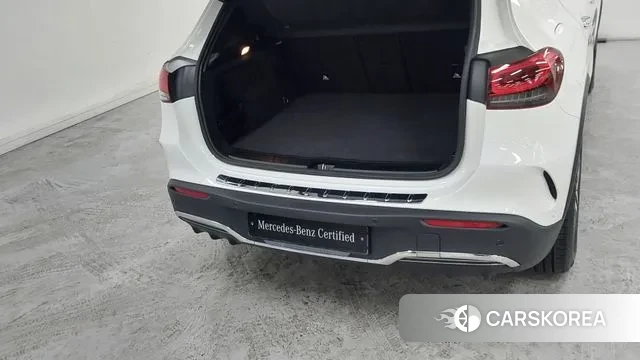 Mercedes-Benz EQA H243 2022 Белый из Кореи, фото 2