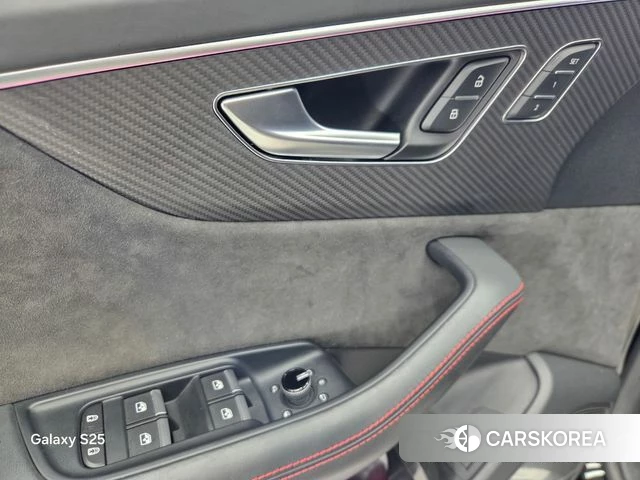 Audi RSQ8 (4M) 2022 Черный из Кореи, фото 2
