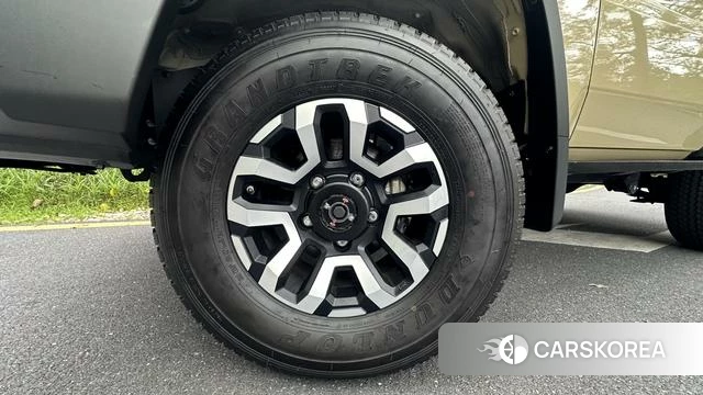 Toyota Land Cruiser 70 Series 2024 Желтый из Китая, фото 2