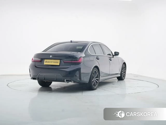 BMW 3 series 2024 Черный из Китая, фото 2