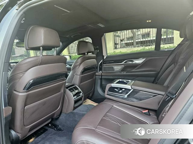 BMW 7 series 2022 Черный из Китая, фото 2