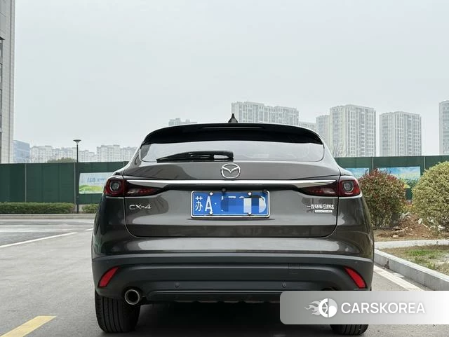 Mazda CX-4 2021 Коричневый из Китая, фото 2
