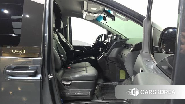 Hyundai Staria 2023 Серый из Кореи, фото 2