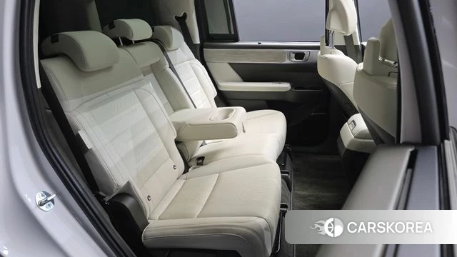 Hyundai Santa Fe (MX5) 2024 Белый из Кореи, фото 2