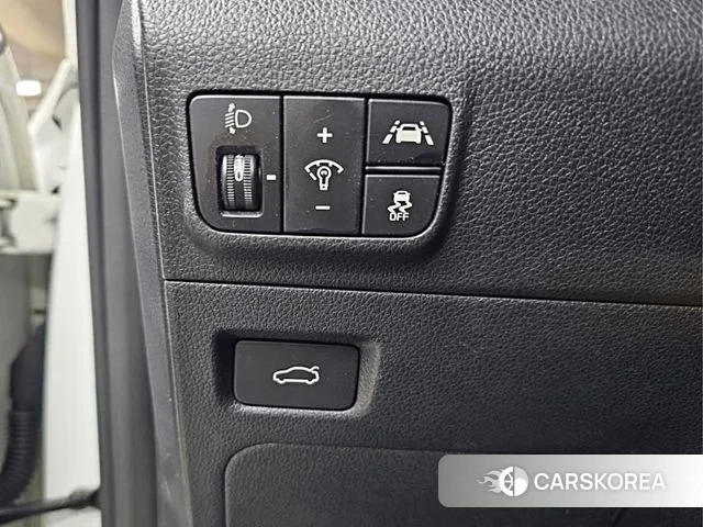 Kia K5 3rd generation 2023 Белый из Кореи, фото 2