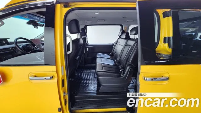 Hyundai Staria 2022 Желтый из Кореи, фото 2