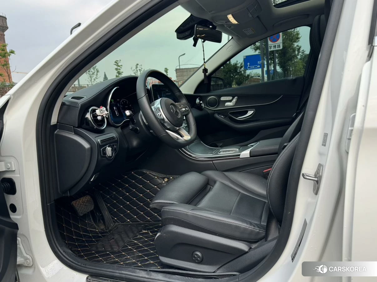 Mercedes-Benz Class C 2020 Белый из Китая, фото 2