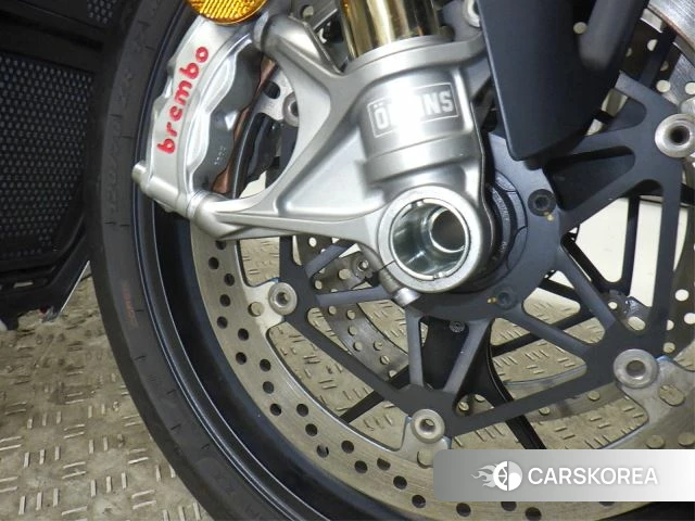 Проданный Ducati STREETFIGHTER V4 S 2012 из Японии
