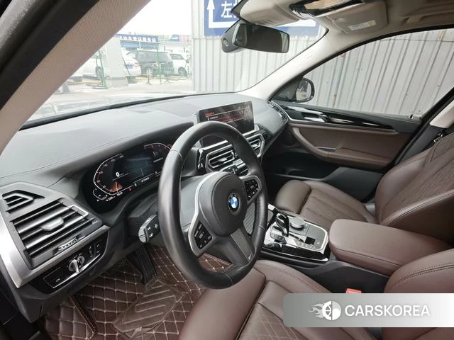 BMW X3 2022 Черный из Китая, фото 2