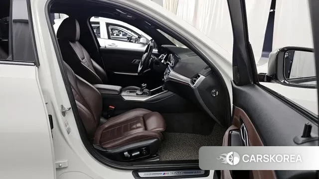 BMW 3 Series (G20) 2020 Белый из Кореи, фото 2