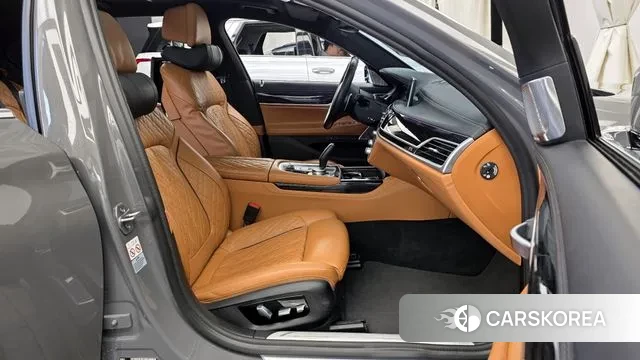 BMW 7 Series (G11) 2022 Серый из Кореи, фото 2