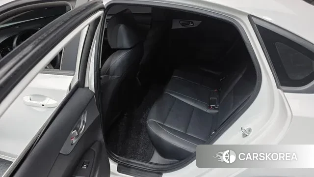 Kia The New K3 2nd generation 2021 Белый из Кореи, фото 2