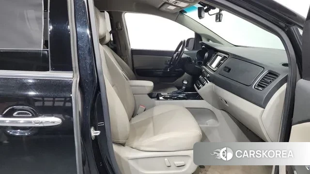 Kia The New Carnival 2020 Черный из Кореи, фото 2