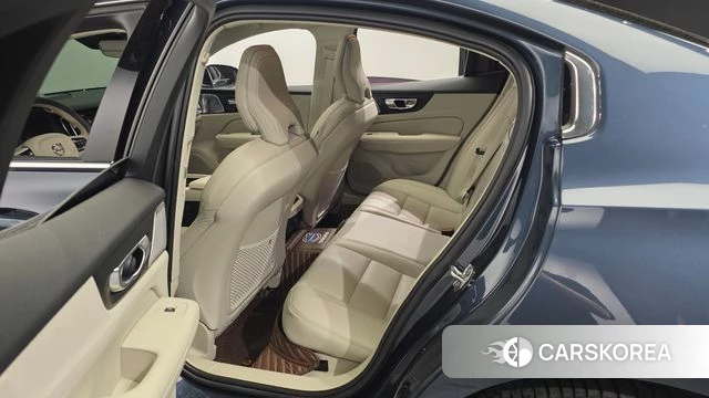 Volvo S60 3rd generation 2021 Синий из Кореи, фото 2