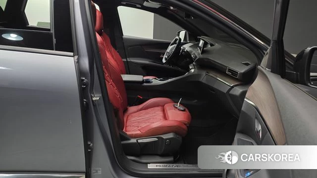 Peugeot 5008 second generation 2024 Серебряный из Кореи, фото 2