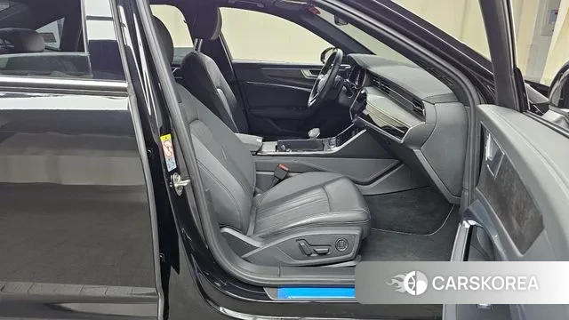 Audi A6 (C8) 2021 Черный из Кореи, фото 2