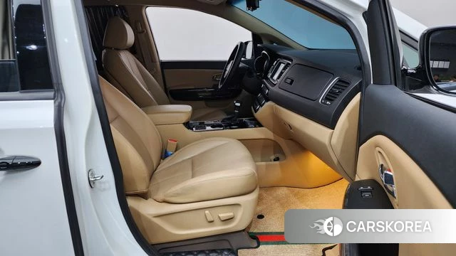 Kia The New Carnival 2019 Белый из Кореи, фото 2