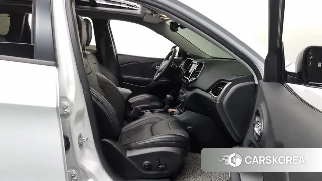 Jeep Cherokee (KL) 2022 Белый из Кореи, фото 2