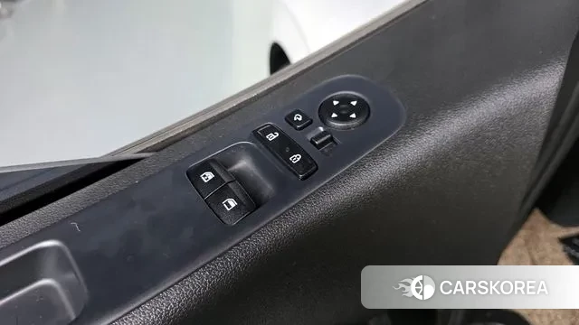 Hyundai Staria 2023 Белый из Кореи, фото 2