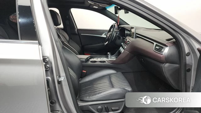 Genesis G70 2019 Серебряный из Кореи, фото 2